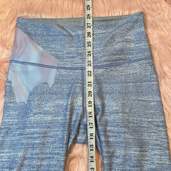 Peloton Woman’s Blue Cropped Leggings Size‎ Large - Picture 6 of 6